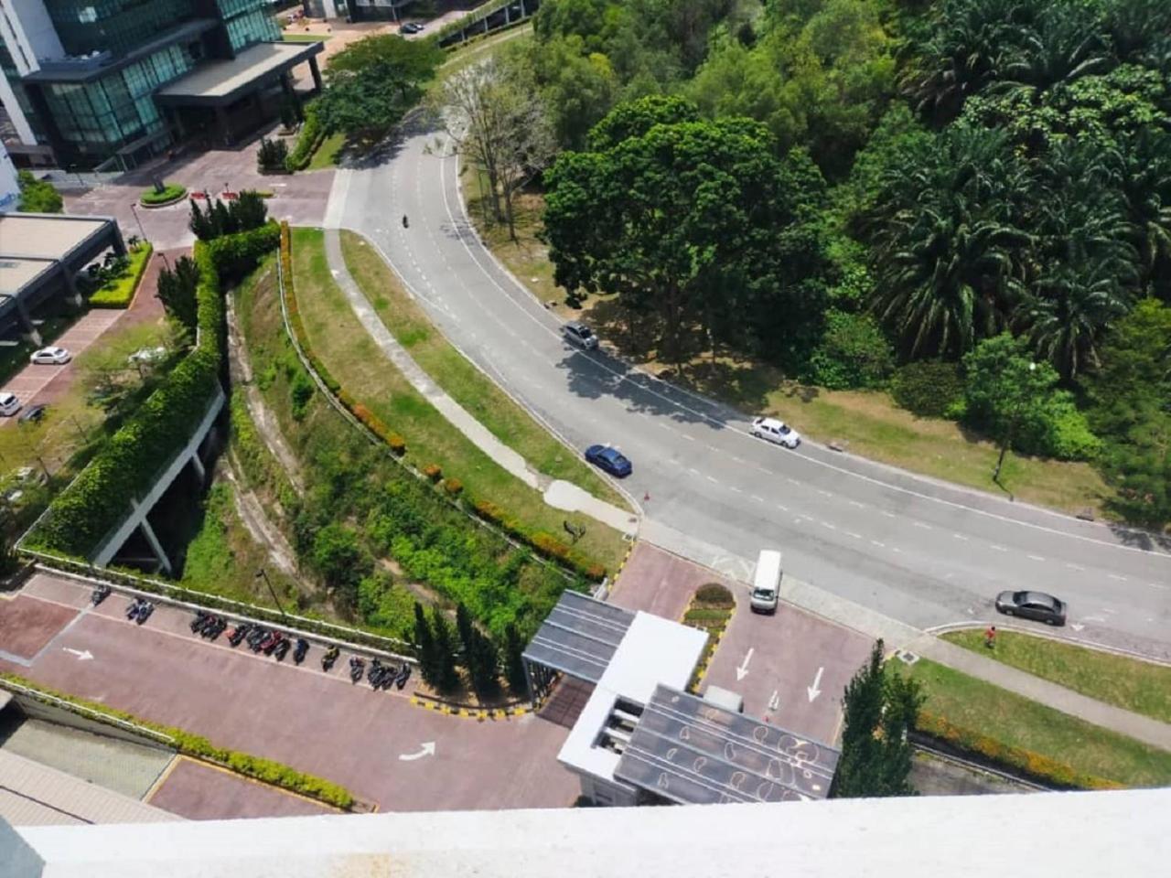 Shaftesbury Residences Cyberjaya Studio Suites Free Parking Exterior photo